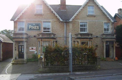 The Pines Guest Accommodation Chippenham  Esterno foto